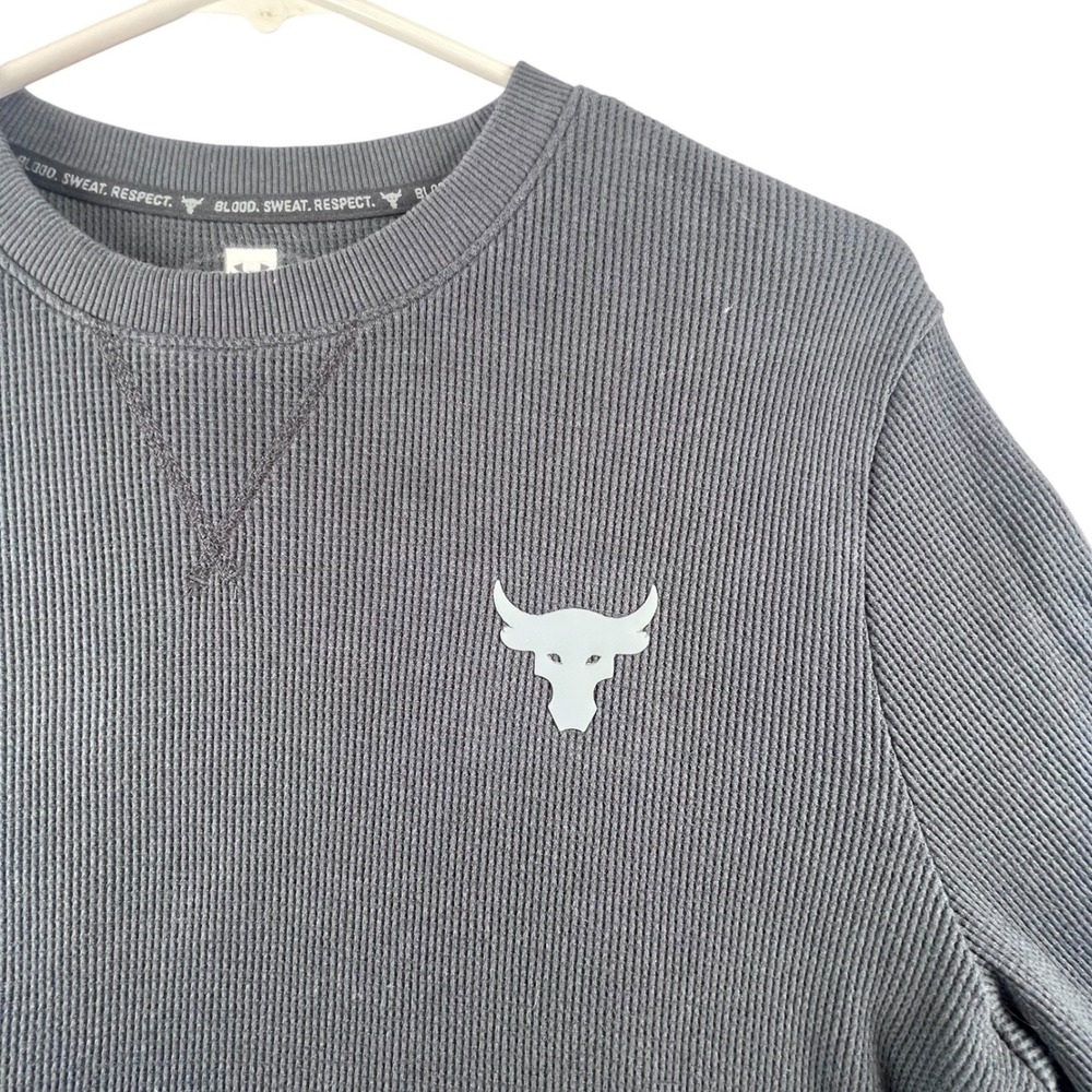 Under Armour Project Rock Thermal Shirt Mens Small Gray Long Sleeve Brahma Bull
